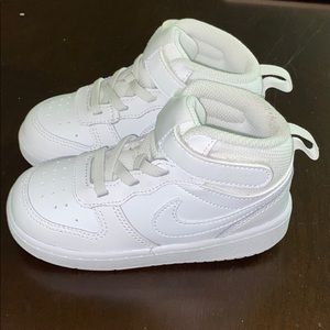 Nike Mid Sneaker Kids shoe